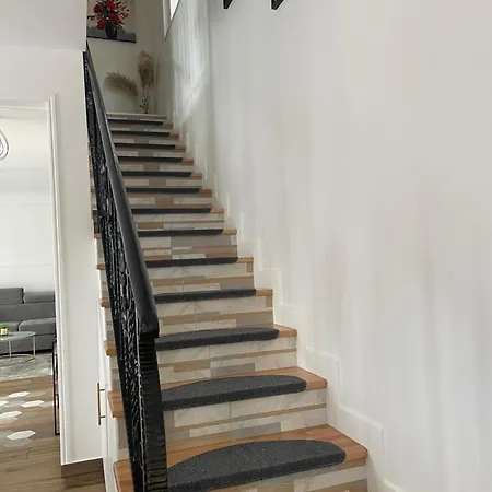 Familial Dans Un Environnement Calme Villa