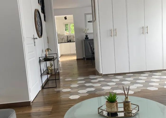 Familial Dans Un Environnement Calme * Mery-Sur-Marne