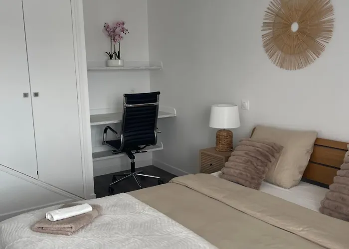 Familial Dans Un Environnement Calme * Mery-Sur-Marne