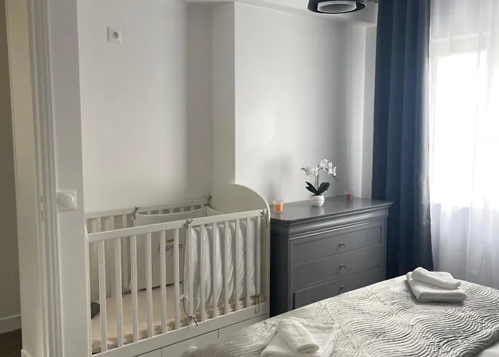 Familial Dans Un Environnement Calme Mery-Sur-Marne